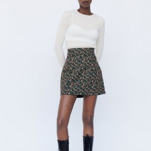 ZARA floral mini skirt size XS